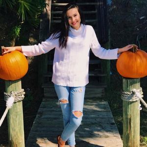 Meet your Posher, Olivia